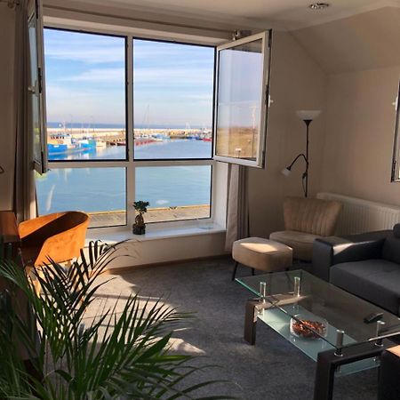 Władysławowo W Porcie Bed & Breakfast エクステリア 写真