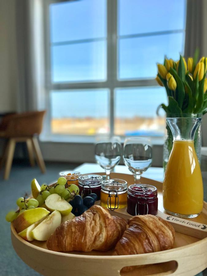 Władysławowo W Porcie Bed & Breakfast エクステリア 写真