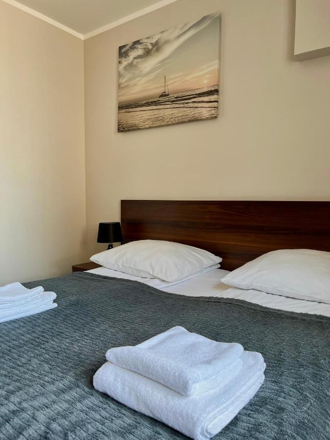 Władysławowo W Porcie Bed & Breakfast エクステリア 写真