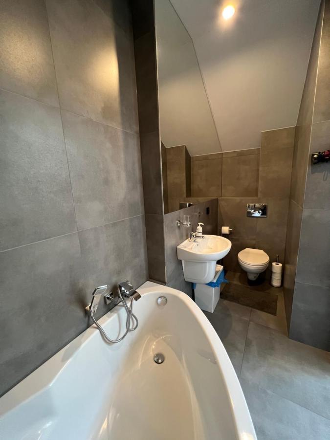 Władysławowo W Porcie Bed & Breakfast エクステリア 写真