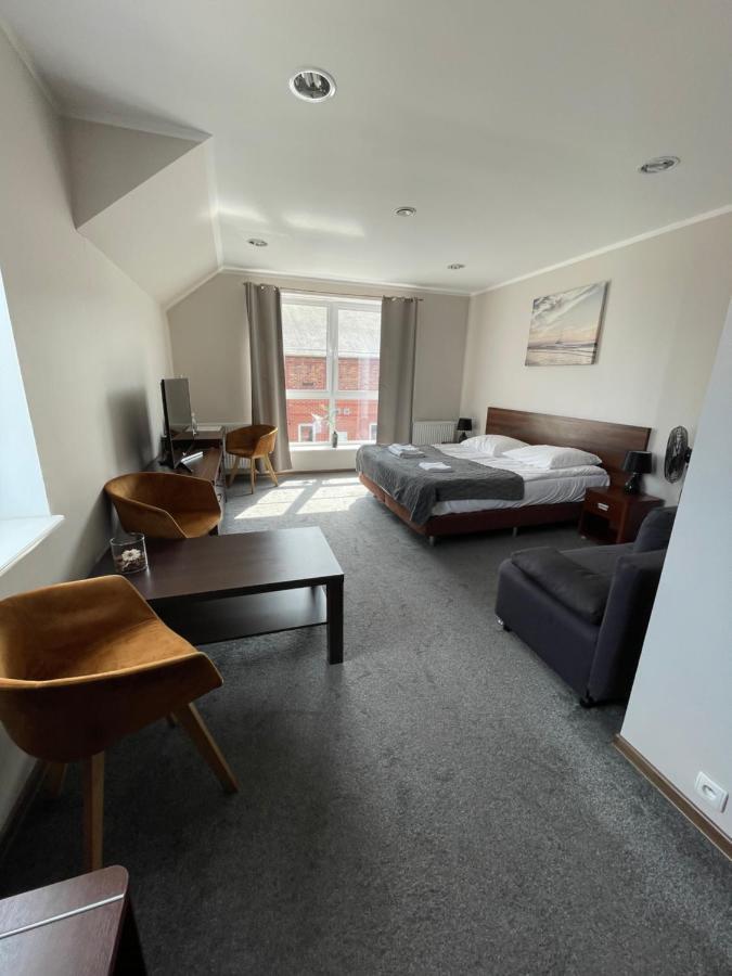 Władysławowo W Porcie Bed & Breakfast エクステリア 写真