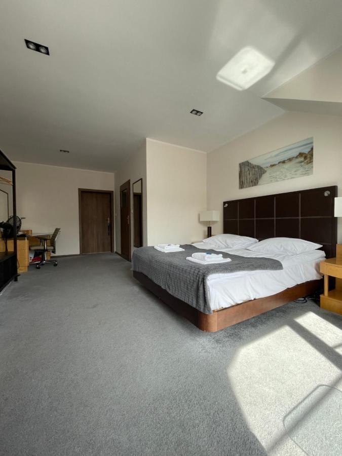 Władysławowo W Porcie Bed & Breakfast エクステリア 写真