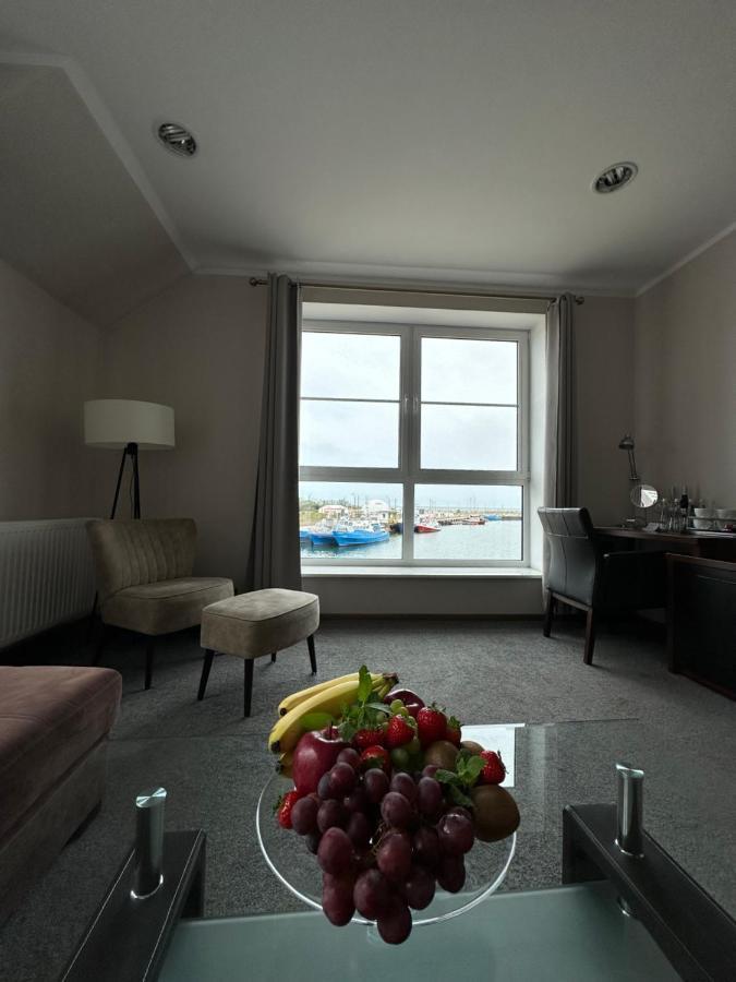Władysławowo W Porcie Bed & Breakfast エクステリア 写真